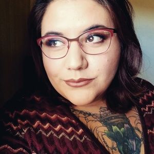 Meet your Posher, Abby